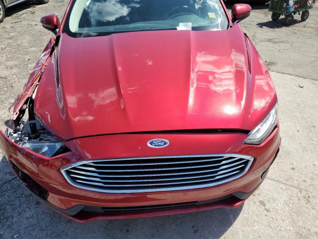 3FA6P0LUXKR147813 - 2019 FORD FUSION SE RED photo 11