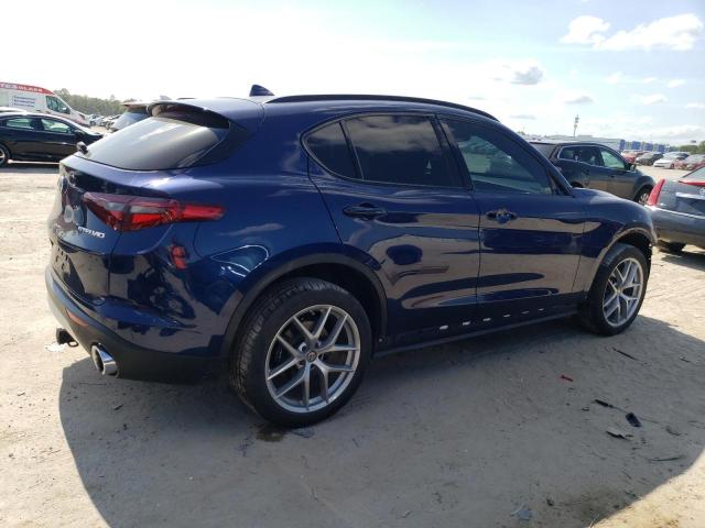 ZASFAKNN7J7B63106 - 2018 ALFA ROMEO STELVIO TI SPORT BLUE photo 3