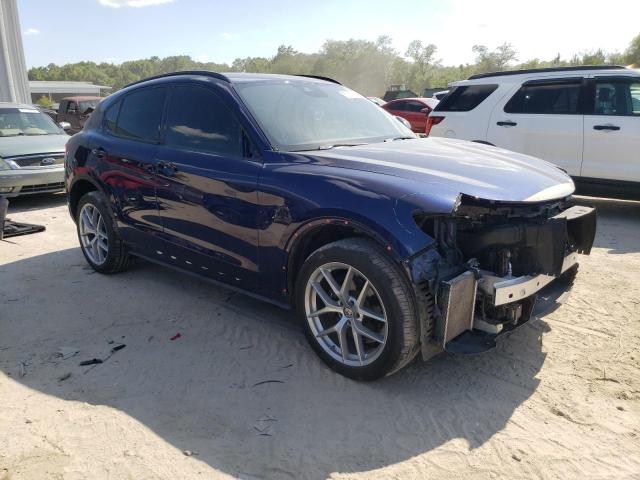ZASFAKNN7J7B63106 - 2018 ALFA ROMEO STELVIO TI SPORT BLUE photo 4
