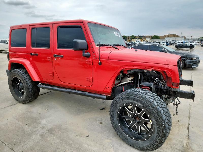 1C4BJWDG8GL146980 - 2016 JEEP WRANGLER U SPORT Червоний фото 4