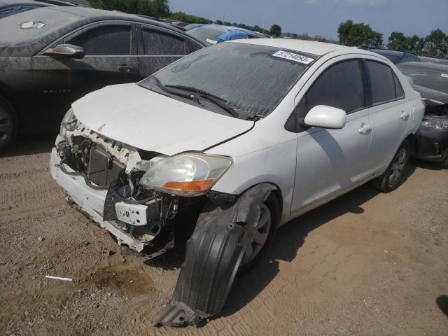 JTDBT923184028860 - 2008 TOYOTA YARIS WHITE photo 1