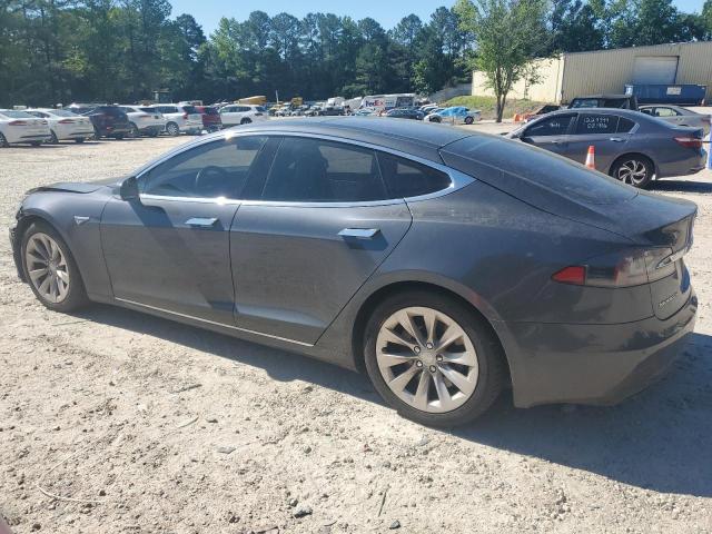 5YJSA1E2XGF154314 - 2016 TESLA MODEL S GRAY photo 2