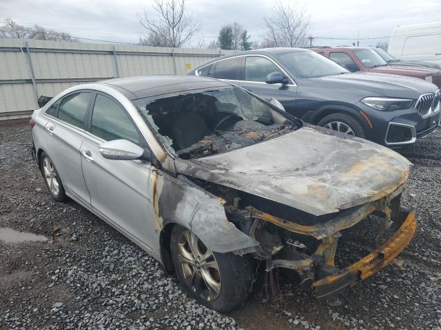 5NPEC4AC3CH487005 - 2012 HYUNDAI SONATA SE SILVER photo 4