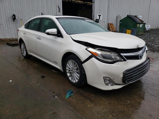 4T1BD1EBXDU013426 - 2013 TOYOTA AVALON HYBRID WHITE photo 4