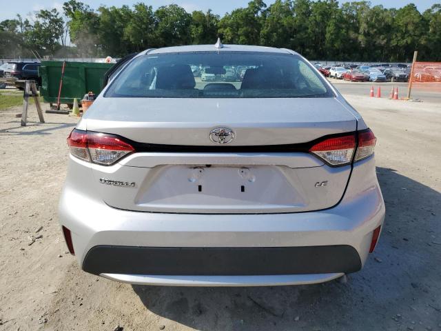 5YFEPMAE3MP232753 - 2021 TOYOTA COROLLA LE ვერცხლისფერი ფოტო 6