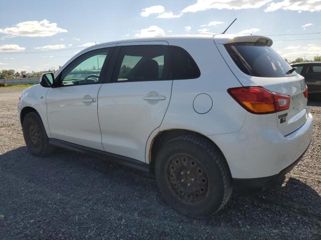 4A4AH3AU0FE607679 - 2015 MITSUBISHI RVR SE WHITE photo 2