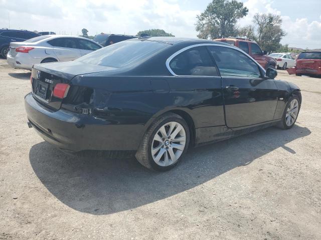 WBAKE3C56BE559042 - 2011 BMW 328 I BLACK photo 3