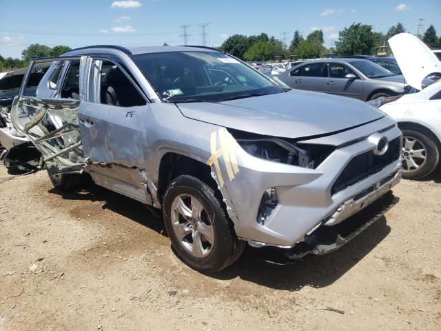 2T3P1RFV6NC261852 - 2022 TOYOTA RAV4 XLE SILVER photo 4