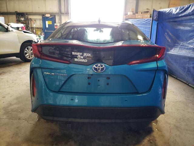 JTDKARFP9J3080798 - 2018 TOYOTA PRIUS PRIM TEAL photo 6