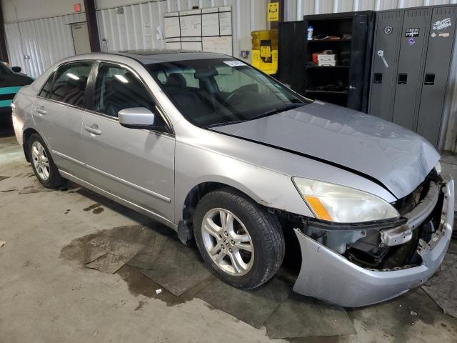 1HGCM66884A022329 - 2004 HONDA ACCORD EX SILVER photo 4