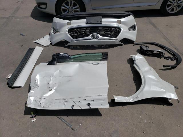 5TDHZRBH7NS180081 - 2022 TOYOTA HIGHLANDER XLE WHITE photo 13