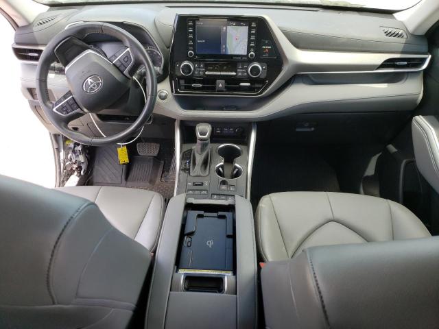 5TDHZRBH7NS180081 - 2022 TOYOTA HIGHLANDER XLE WHITE photo 8