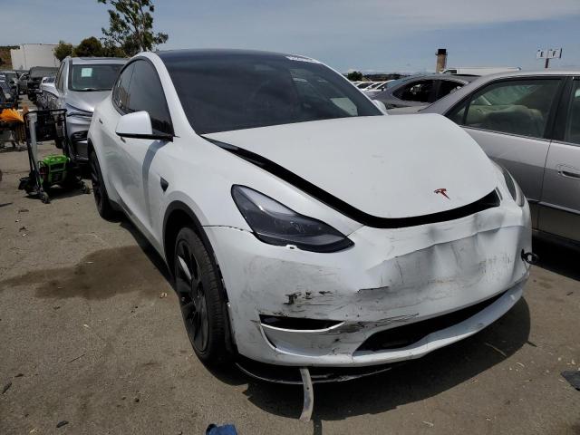 7SAYGAEE1PF906942 - 2023 TESLA MODEL Y WHITE photo 4