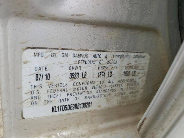 KL1TD5DE9BB130281 - 2011 CHEVROLET AVEO LS 银色 照片 12