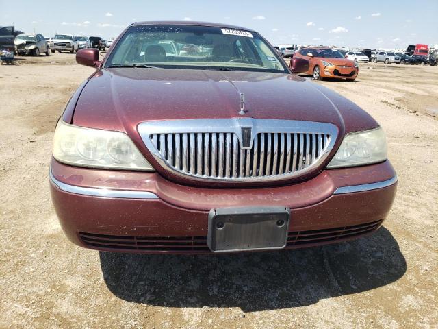 1LNHM81W93Y634871 - 2003 LINCOLN TOWN CAR EXECUTIVE MAROON photo 5