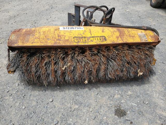 87818224 - 2011 OTHER SWEEPER YELLOW photo 5