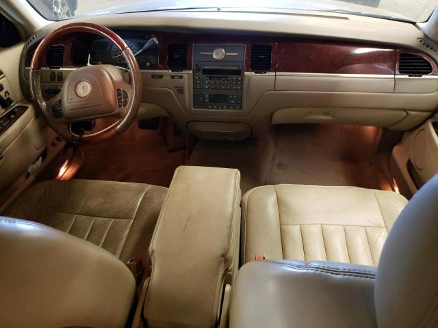 1LNHM82W13Y622101 - 2003 LINCOLN TOWN CAR SIGNATURE BROWN photo 8