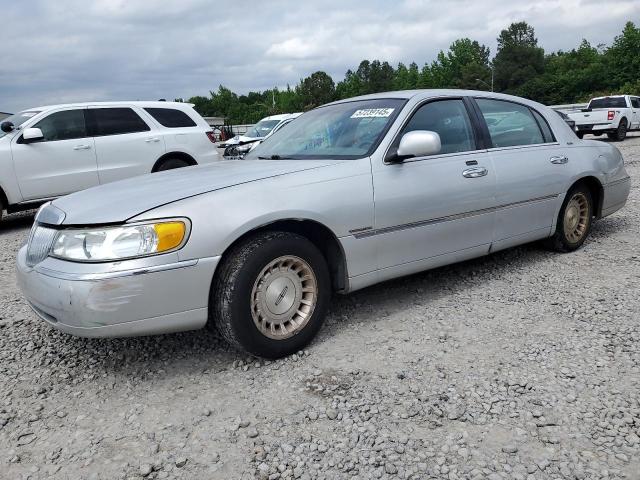 1LNHM81W2XY652408 - 1999 LINCOLN TOWN CAR EXECUTIVE Արծաթագույն լուսանկար 1