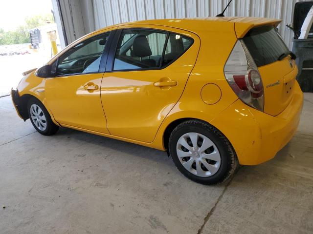 JTDKDTB37E1077455 - 2014 TOYOTA PRIUS C YELLOW photo 2