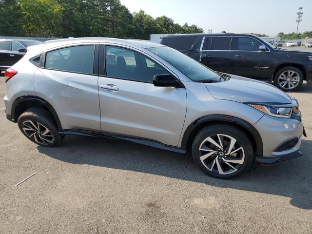 3CZRU6H18KG729089 - 2019 HONDA HR-V SPORT SILVER photo 4