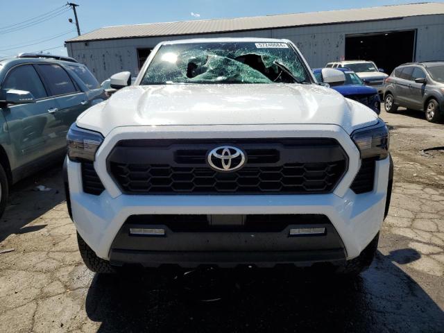 3TMLB5JN7RM005995 - 2024 TOYOTA TACOMA DOUBLE CAB WHITE photo 5