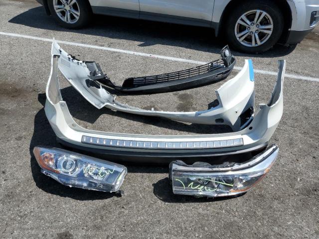 5TDKKRFHXFS094091 - 2015 TOYOTA HIGHLANDER XLE 白色 照片 13