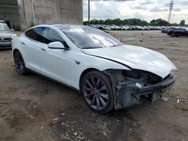5YJSA1E41FF109357 - 2015 TESLA MODEL S თეთრი ფოტო 4