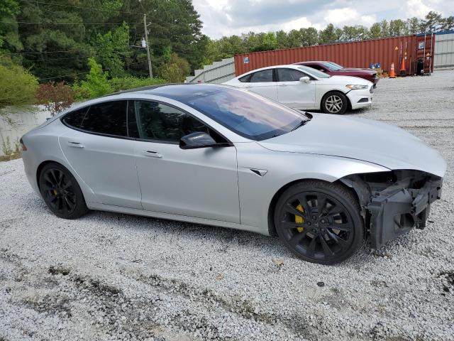 5YJSA1E20JF263310 - 2018 TESLA MODEL S 银色 照片 4