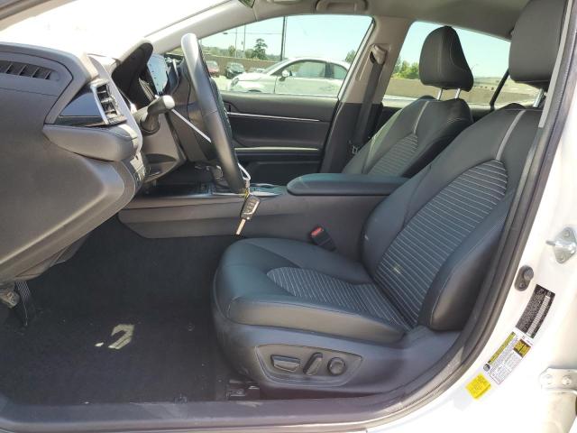 4T1G11AK8PU102842 - 2023 TOYOTA CAMRY SE NIGHT SHADE WHITE photo 7