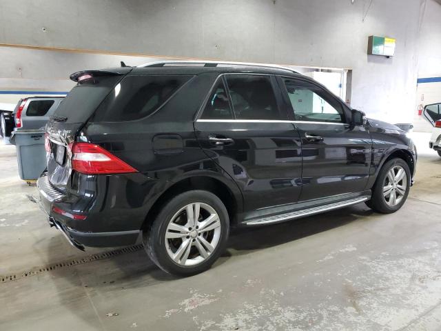4JGDA5HB0FA590281 - 2015 MERCEDES-BENZ ML 350 4MATIC BLACK photo 3