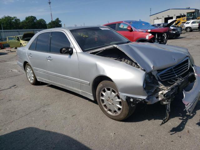 WDBJF82J71X043622 - 2001 MERCEDES-BENZ E 320 4MATIC SILVER photo 4