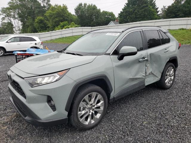 2T3C1RFV1MW153683 - 2021 TOYOTA RAV4 XLE PREMIUM GRAY photo 1