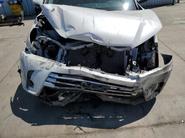 5TDJZRFH2KS595168 - 2019 TOYOTA HIGHLANDER SE WHITE photo 11