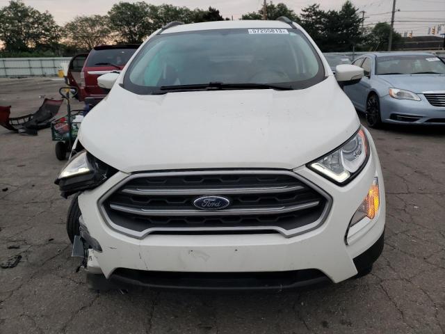 MAJ3P1TE6JC172660 - 2018 FORD ECOSPORT SE WHITE photo 5