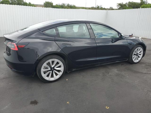 5YJ3E1EB3NF192280 - 2022 TESLA MODEL 3 BLACK photo 3