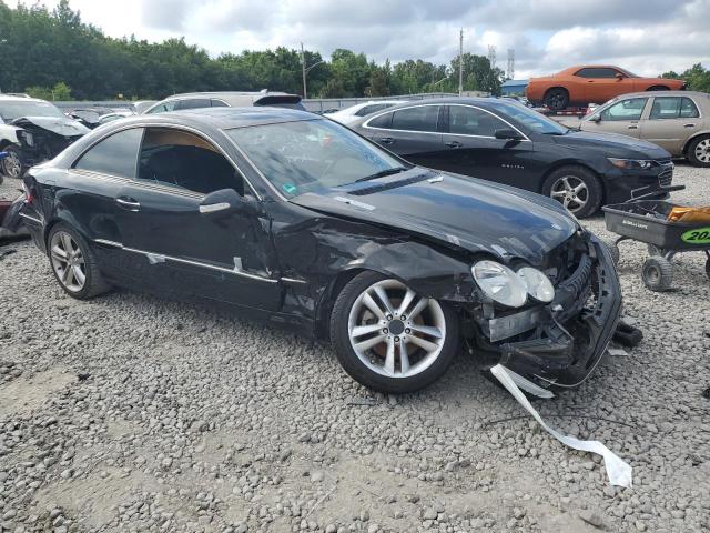 WDBTJ56H68F235191 - 2008 MERCEDES-BENZ CLK 350 BLACK photo 4