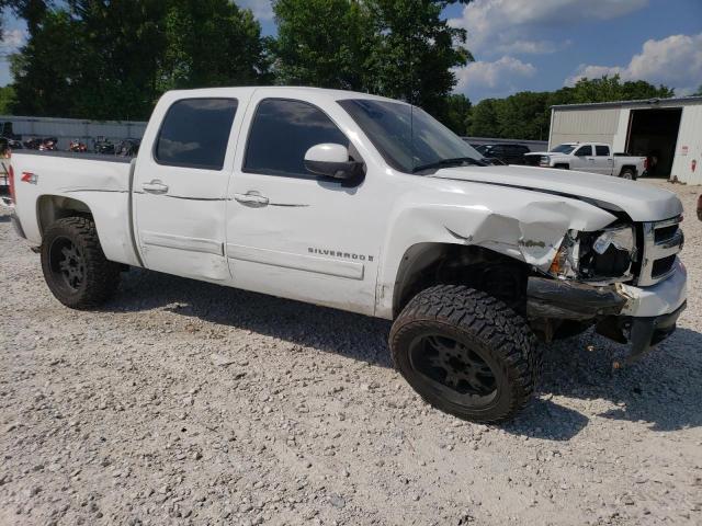 3GCEK13377G510749 - 2007 CHEVROLET SILVERADO K1500 CREW CAB WHITE photo 4