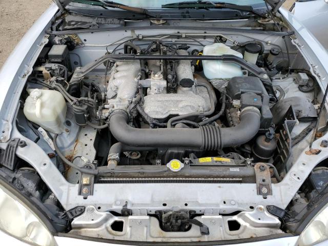 JM1NB353620225109 - 2002 MAZDA MX-5 MIATA BASE SILVER photo 11