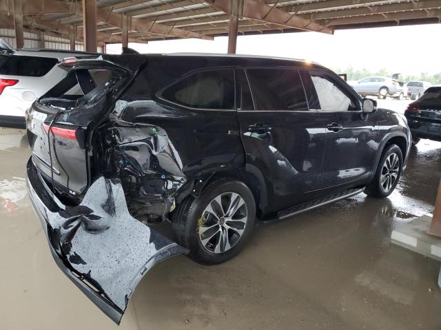 5TDGZRAH6NS548764 - 2022 TOYOTA HIGHLANDER XLE BLACK photo 3