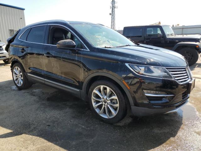 5LMCJ2C92HUL56026 - 2017 LINCOLN MKC SELECT Սև լուսանկար 4