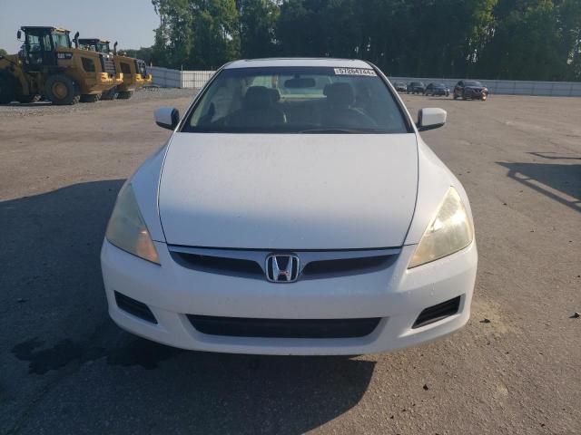 1HGCM66816A060763 - 2006 HONDA ACCORD EX WHITE photo 5