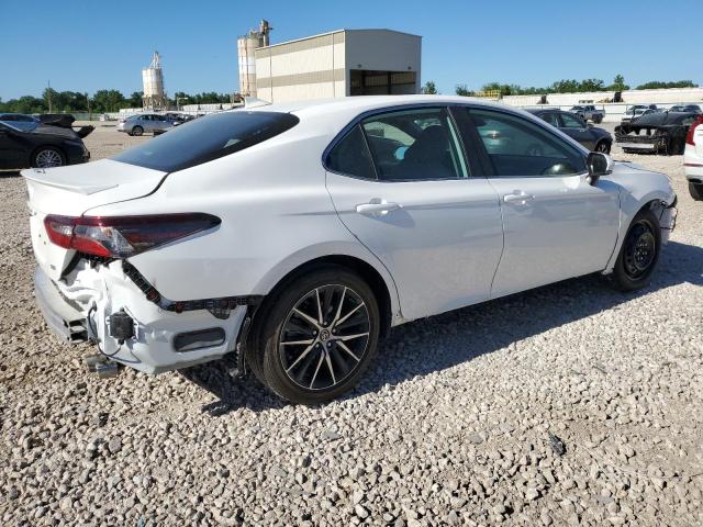 4T1G11AK4RU263871 - 2024 TOYOTA CAMRY SE NIGHT SHADE WHITE photo 3