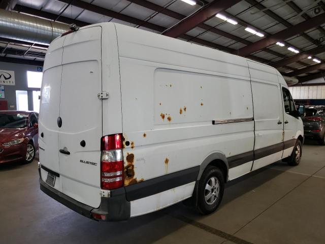 WD3PE8DC0E5874520 - 2014 MERCEDES-BENZ SPRINTER 2500 WHITE photo 3
