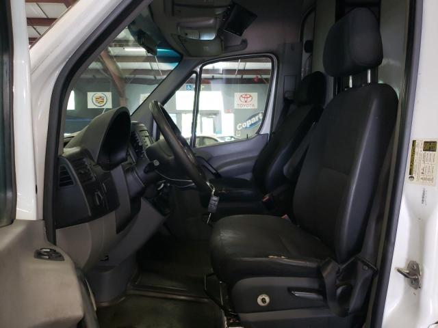 WD3PE8DC0E5874520 - 2014 MERCEDES-BENZ SPRINTER 2500 WHITE photo 7