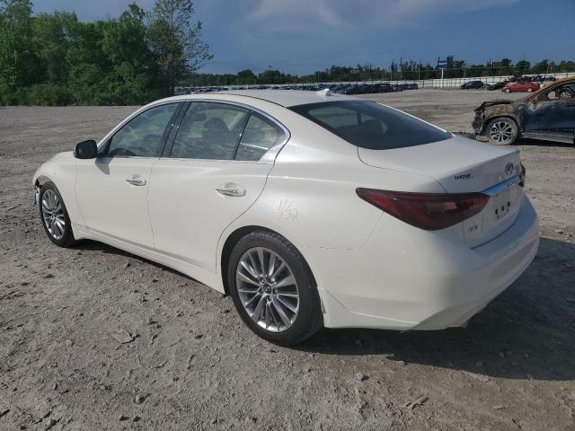 JN1EV7ARXJM610188 - 2018 INFINITI Q50 LUXE WHITE photo 2