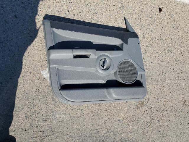 1J8HH48K56C349275 - 2006 JEEP COMMANDER 银色 照片 13