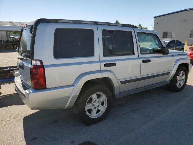 1J8HH48K56C349275 - 2006 JEEP COMMANDER 银色 照片 3