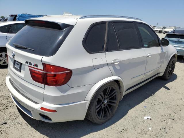 5UXZV8C50D0C16243 - 2013 BMW X5 XDRIVE50I WHITE photo 3