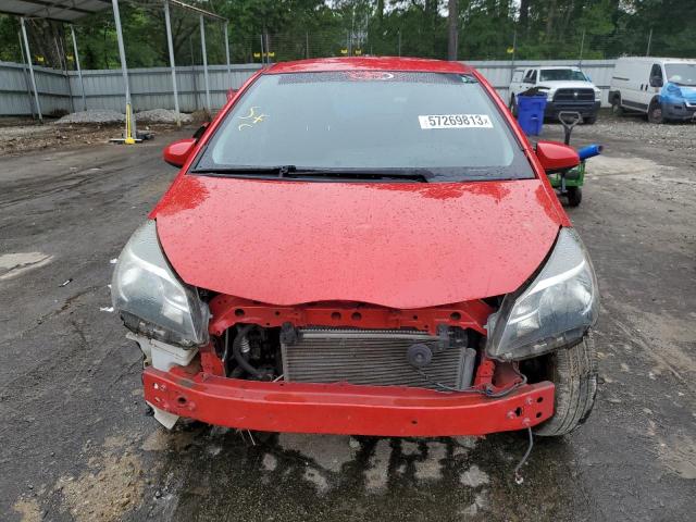 VNKKTUD39FA028045 - 2015 TOYOTA YARIS RED photo 5