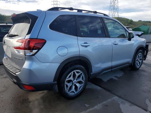 JF2SKAEC2KH449651 - 2019 SUBARU FORESTER PREMIUM Серебристый фото 3